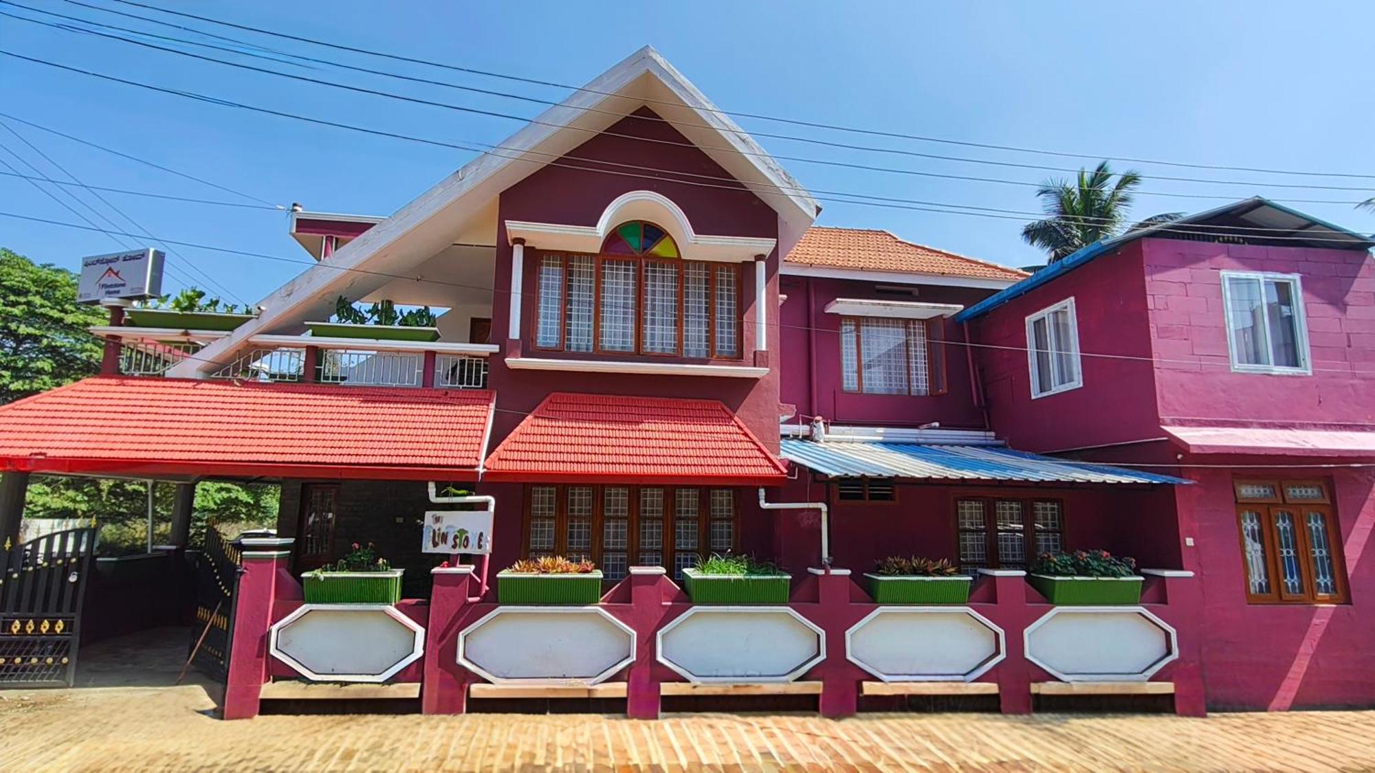Flintstone Home Kushalnagar Ngoại thất bức ảnh